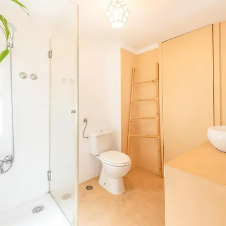 Апартаменты Guestready - Sunny Family Duplex In Anjos Лиссабон