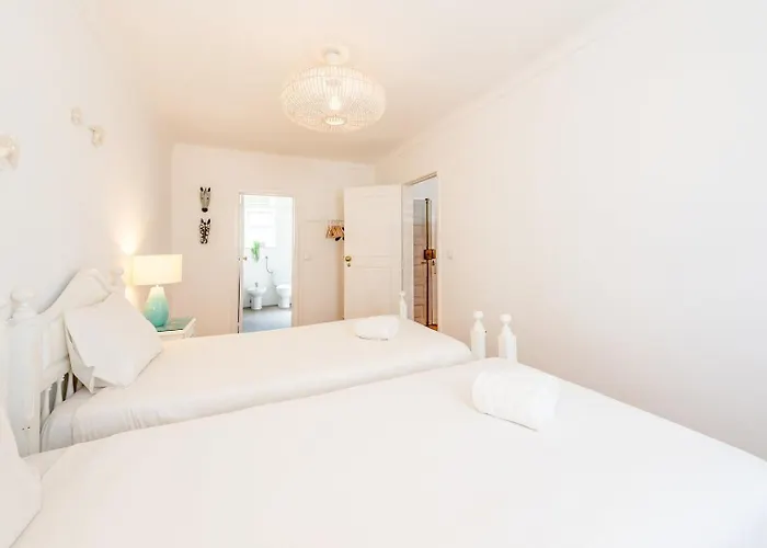 Guestready - Sunny Family Duplex In Anjos Lägenhet *